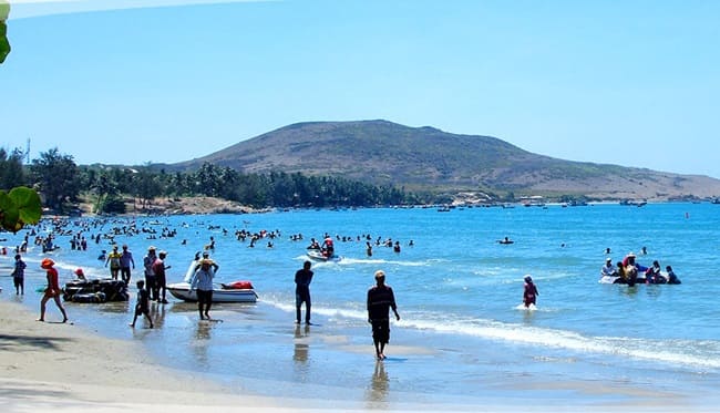 Bãi Biển Hòn Rơm